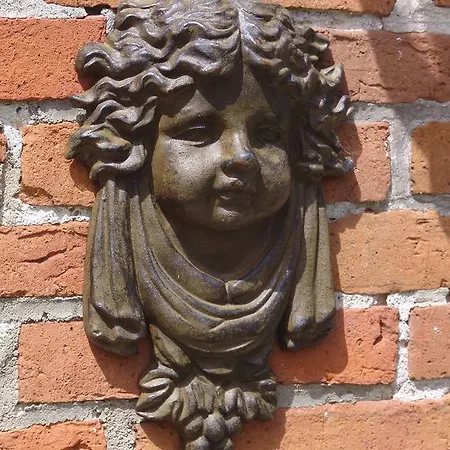 Uttum Krummhoern